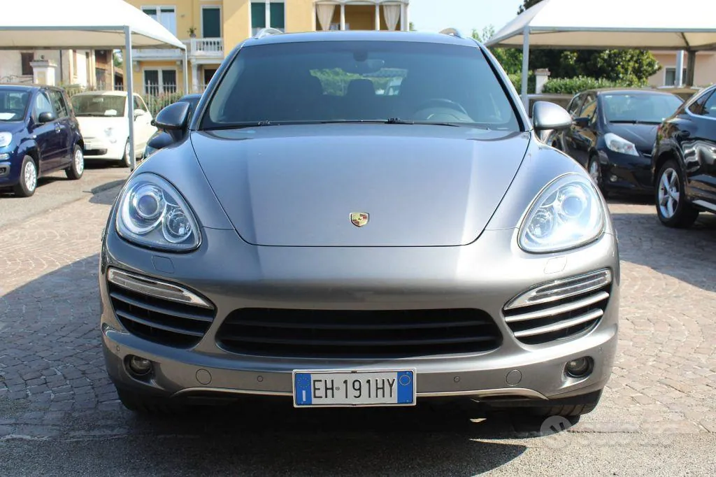 Porsche Cayenne 2011 photo 5