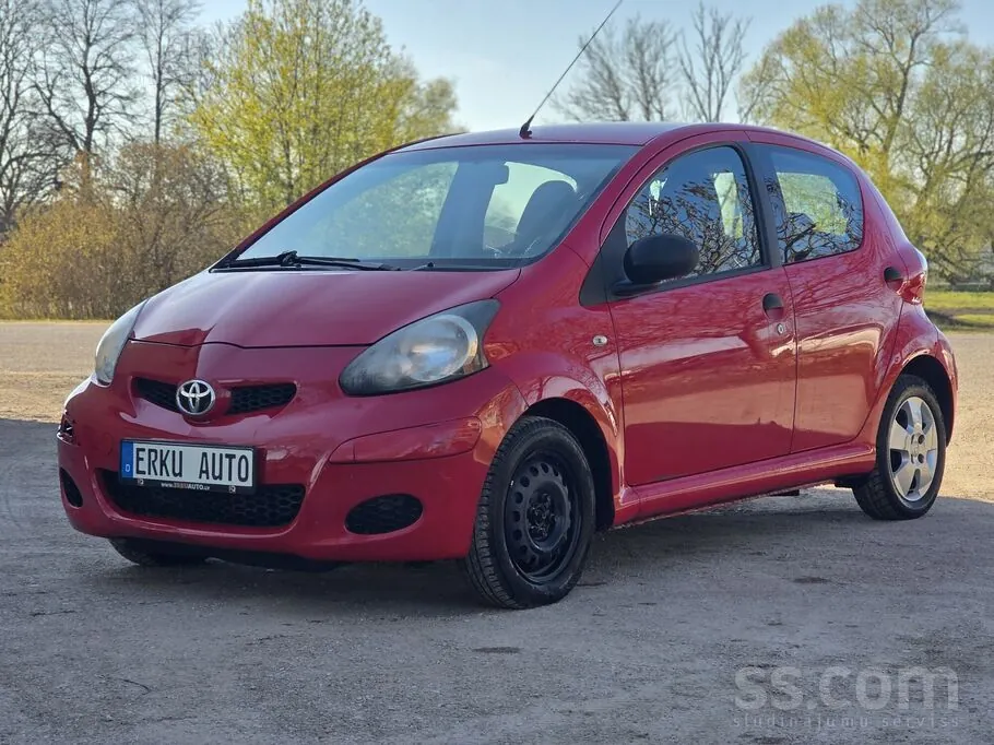 Toyota Aygo 2010 photo 2
