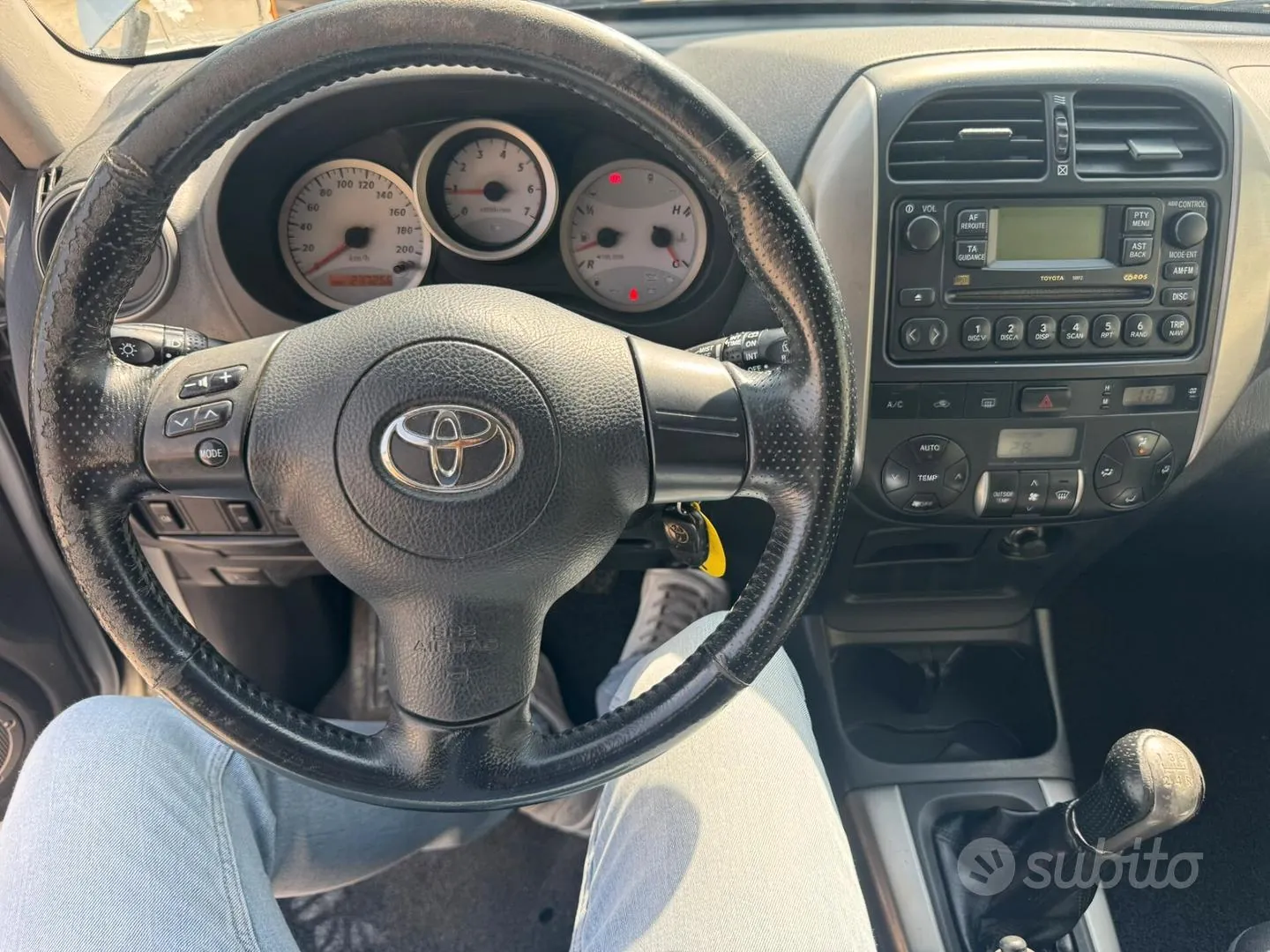 Toyota Rav4 2004 photo 4