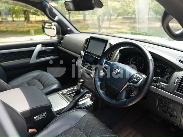 Toyota Land Cruiser 2017 photo 5