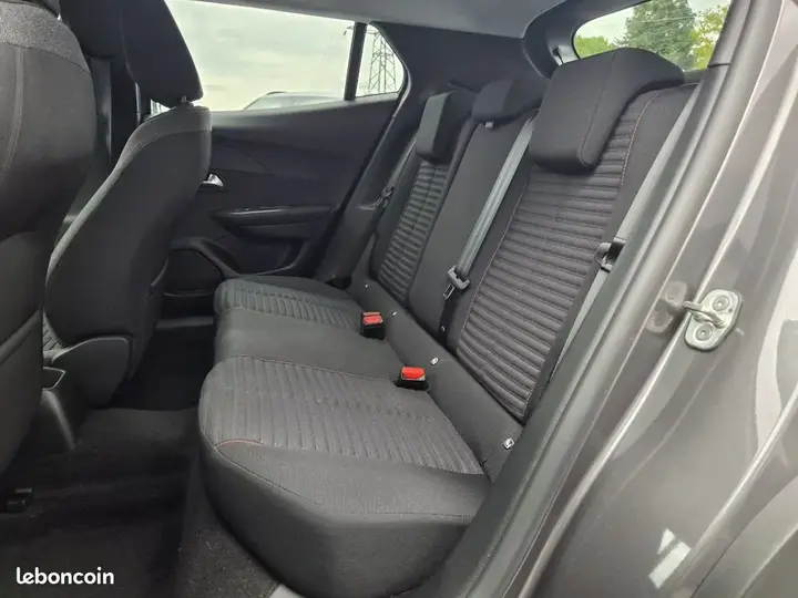 Peugeot 2008 2022 photo 3