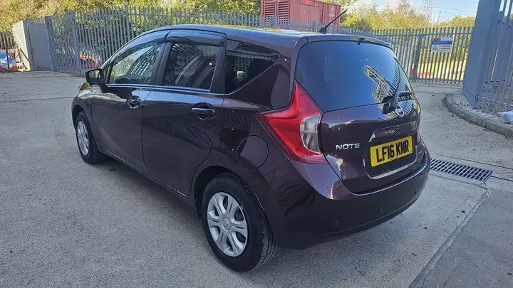 Nissan Note 2015 photo 4