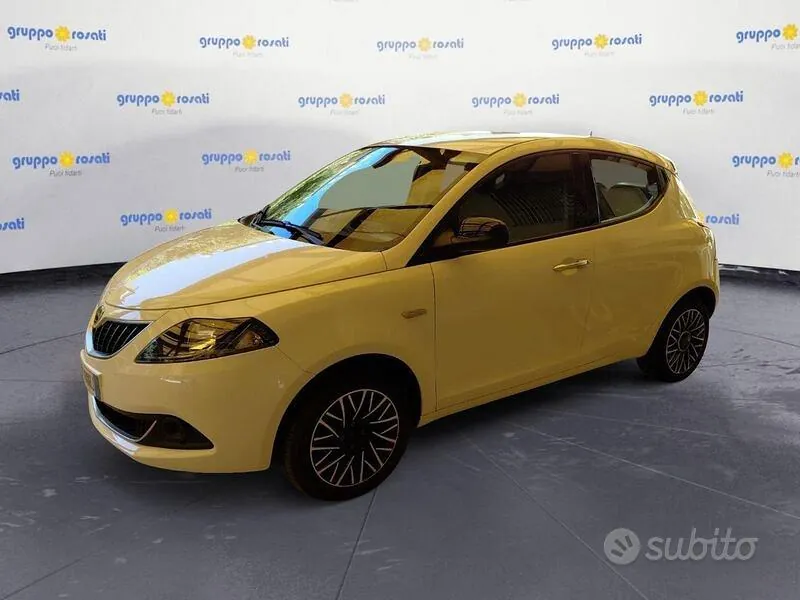 Lancia Ypsilon