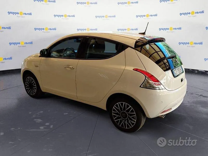 Lancia Ypsilon 2024 photo 3
