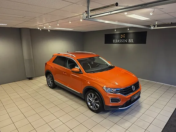Volkswagen T-Roc 2019 photo 2