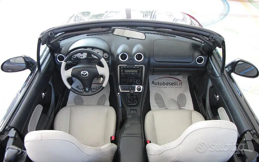 Mazda Mx-5 2004 photo 2