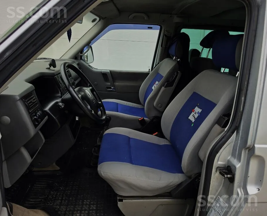Volkswagen Multivan 2000 photo 5