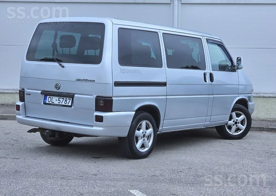 Volkswagen Multivan 2000 photo 4