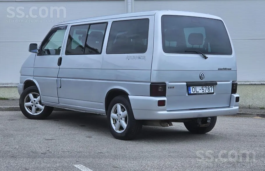 Volkswagen Multivan 2000 photo 3