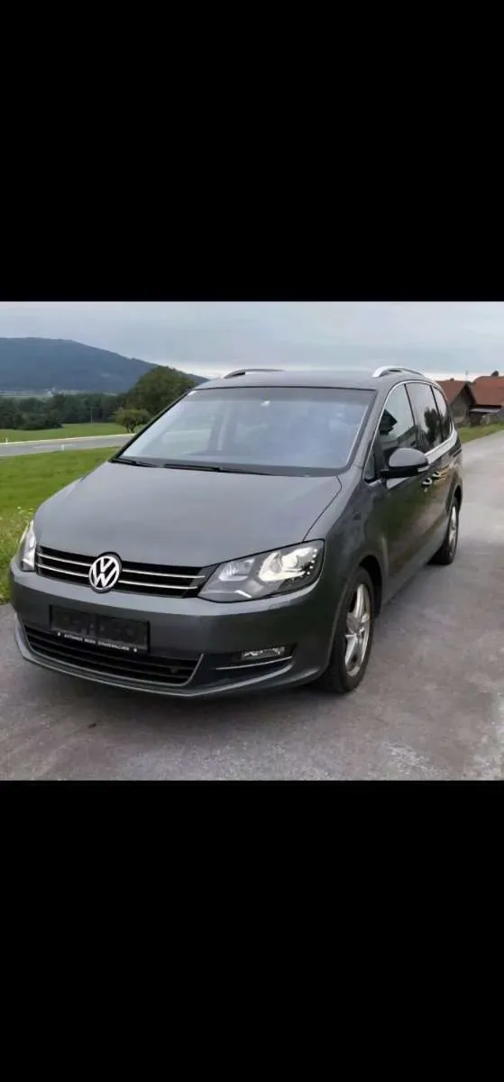 Volkswagen Sharan 2010 photo 2