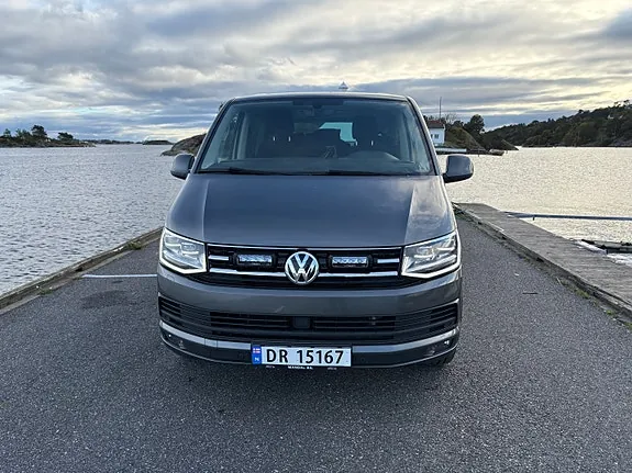 Volkswagen Caravelle 2017 photo 2