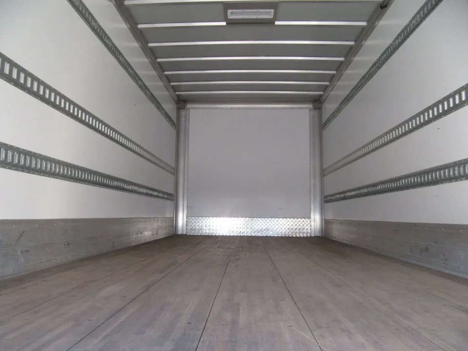 Isuzu Nrr 2025 photo 5