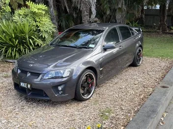 Holden Commodore 2006 photo 2