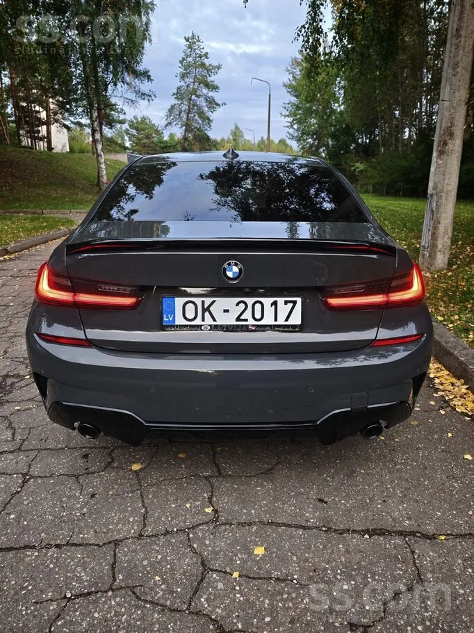 BMW 320I 2019 photo 4