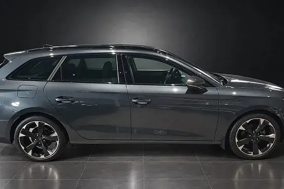 Cupra Leon 2023 photo 2