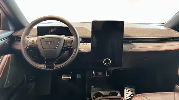 Ford Mustang Mach-E 2025 photo 4