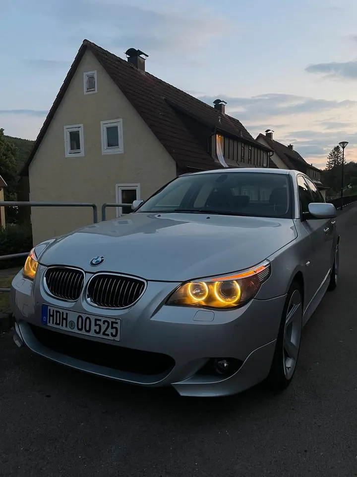 BMW E60 525I