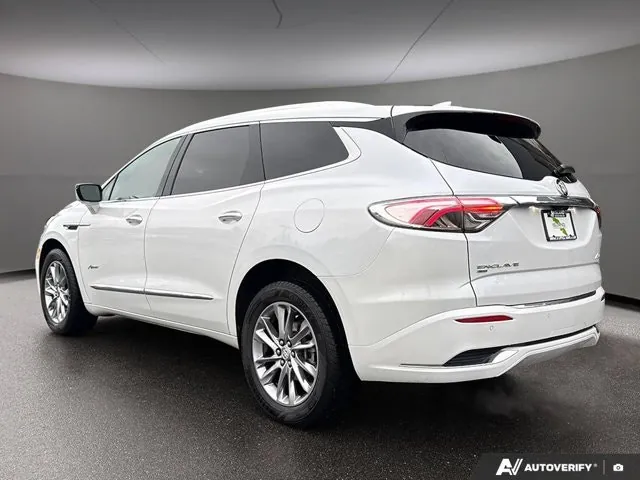 Buick Enclave 2023 photo 3