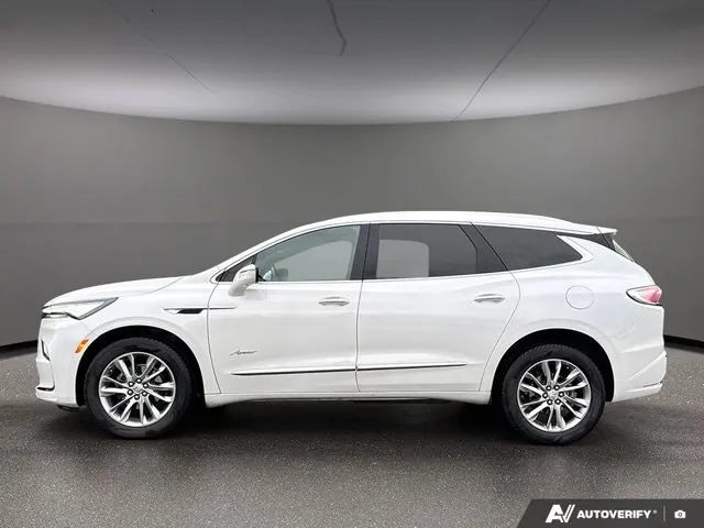 Buick Enclave 2023 photo 2