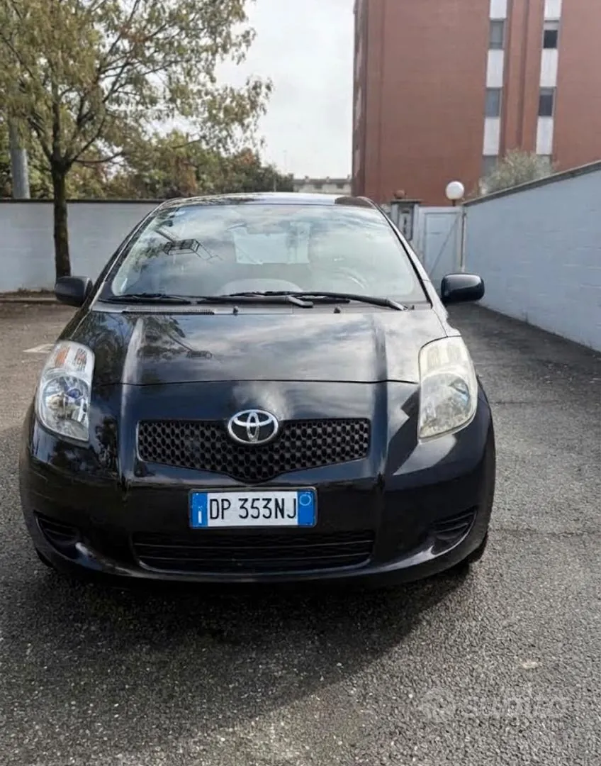 Toyota Yaris 2008 photo 2