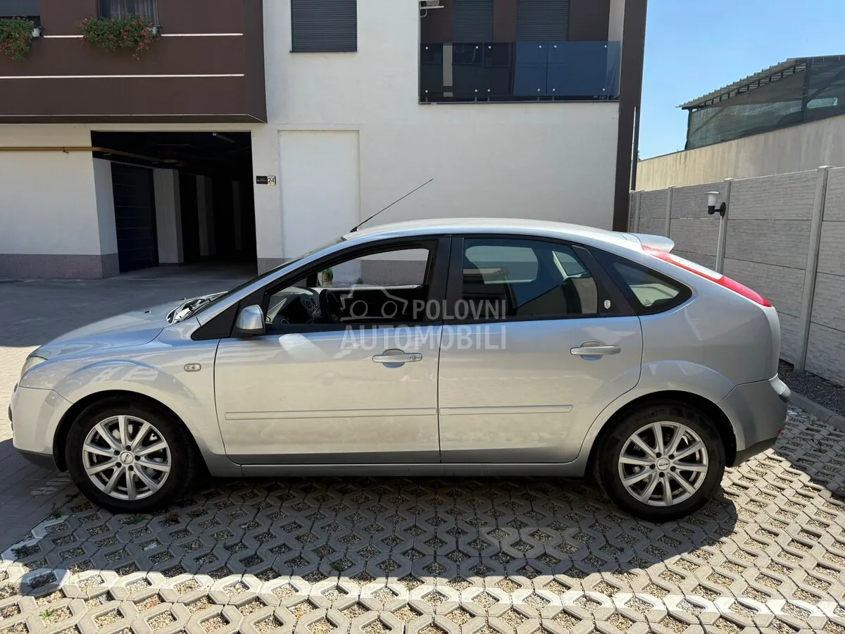 Ford Focus 2005 photo 3