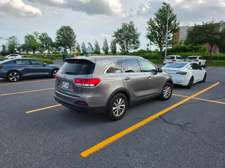 Kia Sorento 2016 photo 5