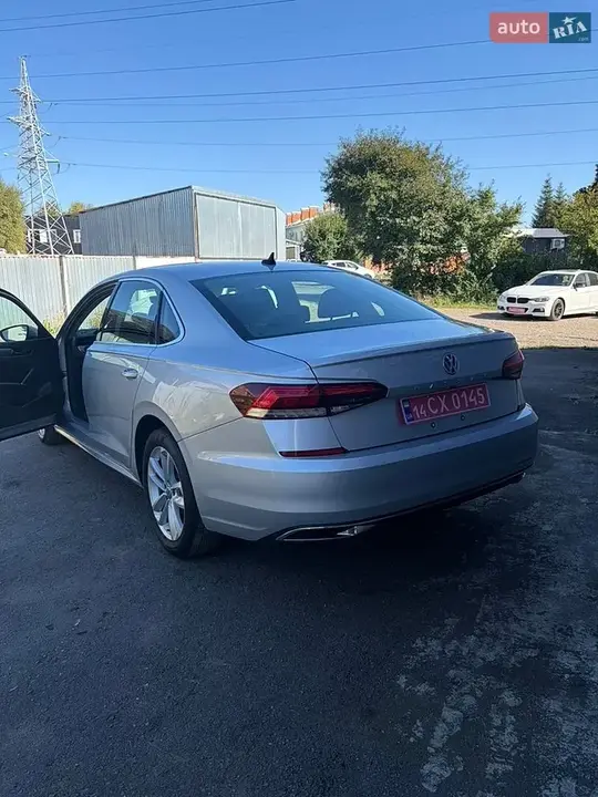Volkswagen Passat 2020 photo 3
