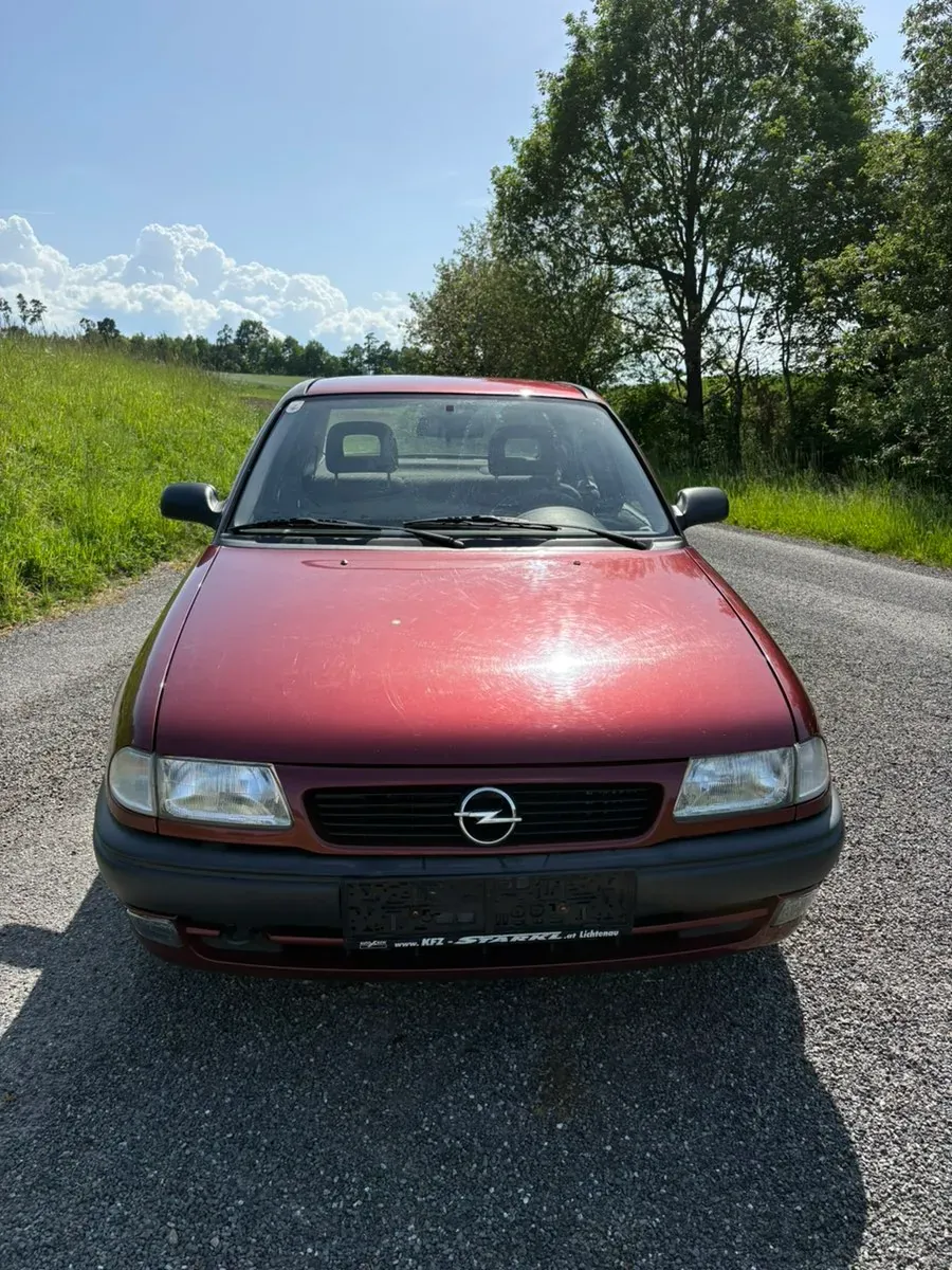 Opel Astra 1995 photo 3