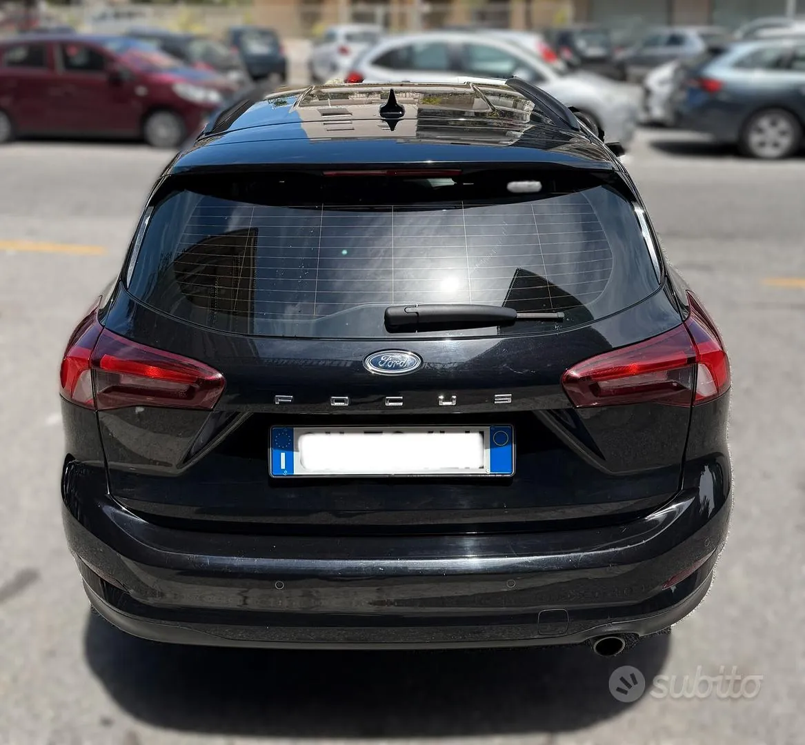 Ford Focus 2023 photo 3