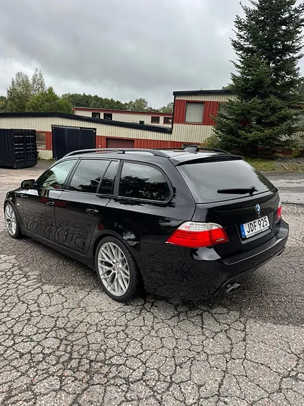 BMW 525D 2009 photo 2