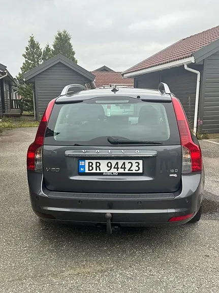Volvo V50 2010 photo 3