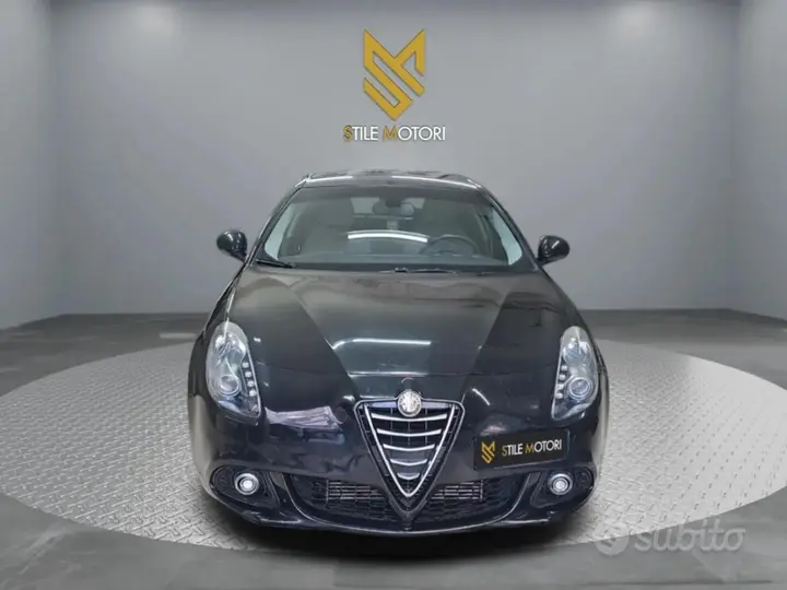 Alfa Romeo Giulietta 2015 photo 2
