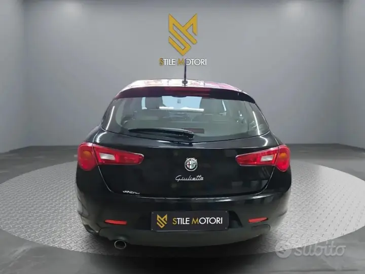 Alfa Romeo Giulietta 2015 photo 5