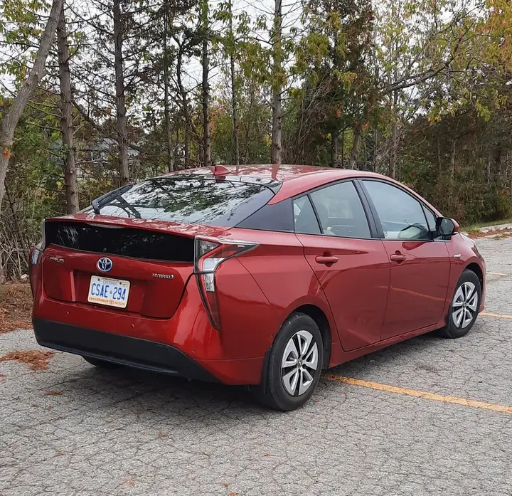 Toyota Prius 2017 photo 4
