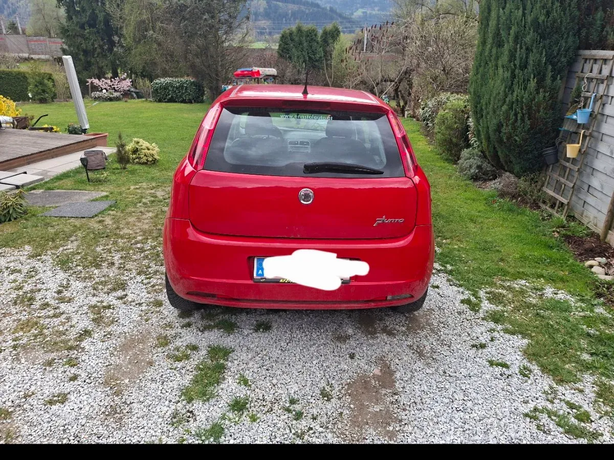 Fiat Grande Punto 2008 photo 2