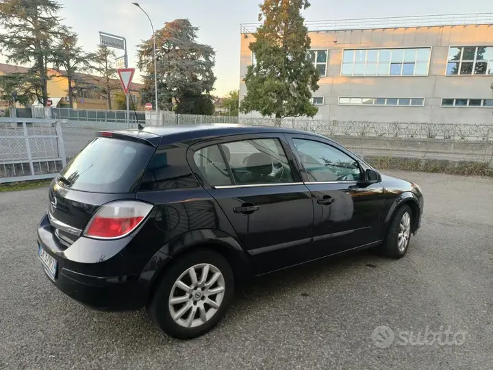 Opel Astra 2004 photo 3