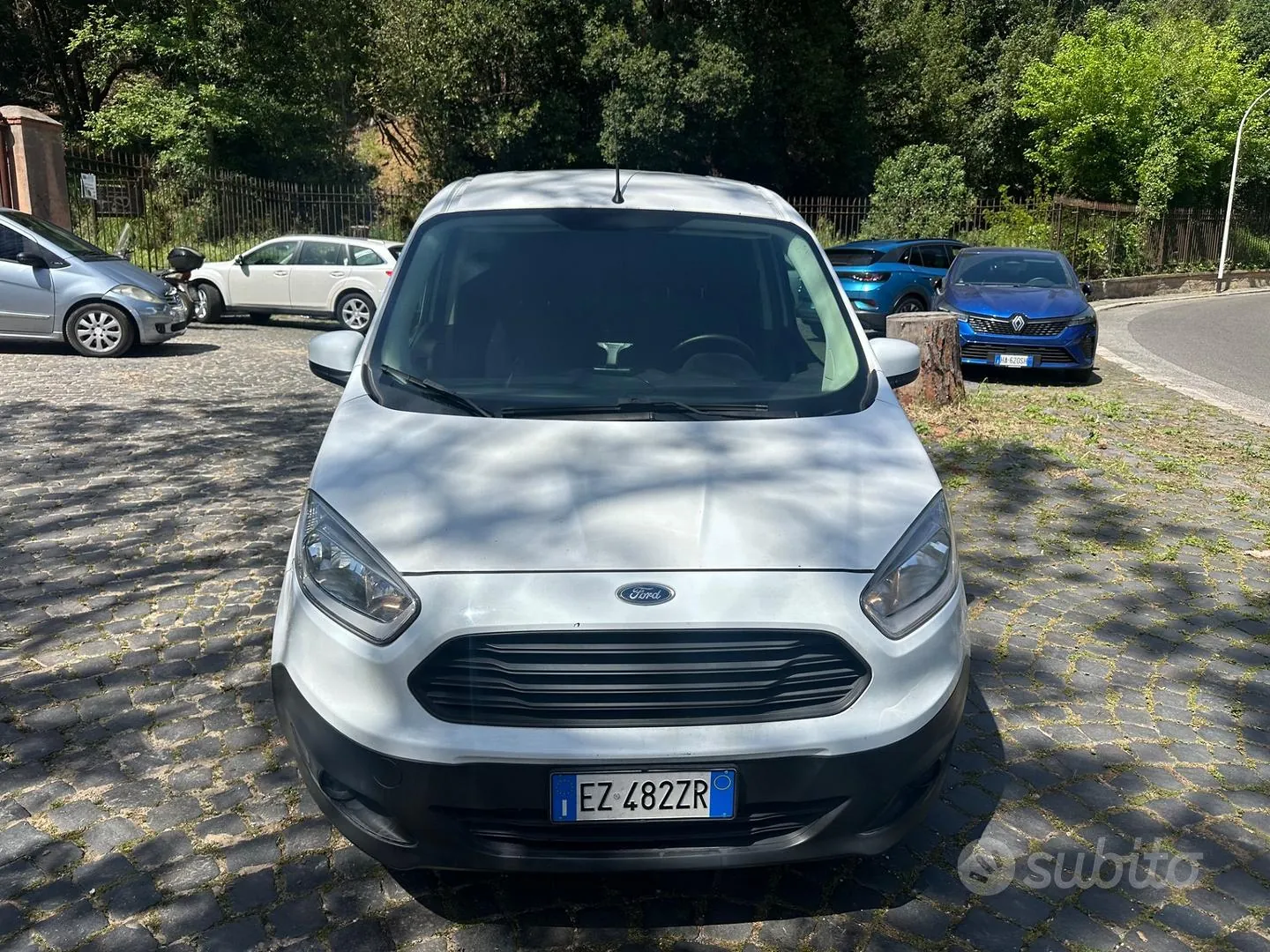 Ford Transit Courier 2015 photo 3