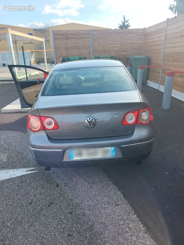 Volkswagen Passat 2006 photo 2