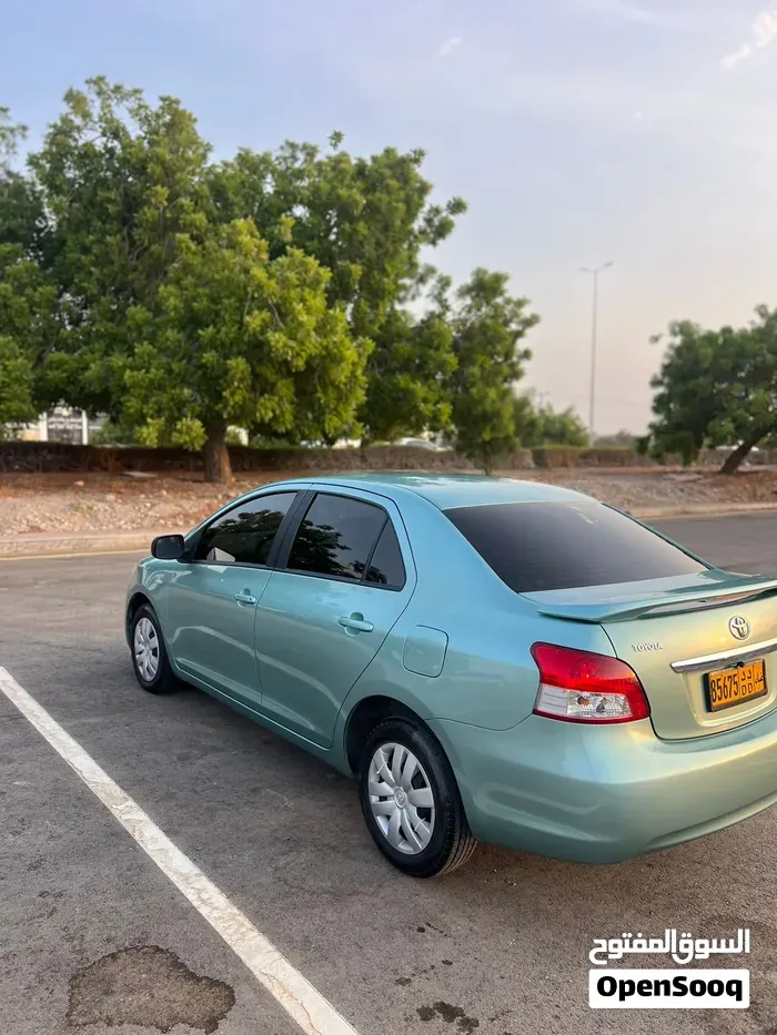 Toyota Yaris 2008 photo 2