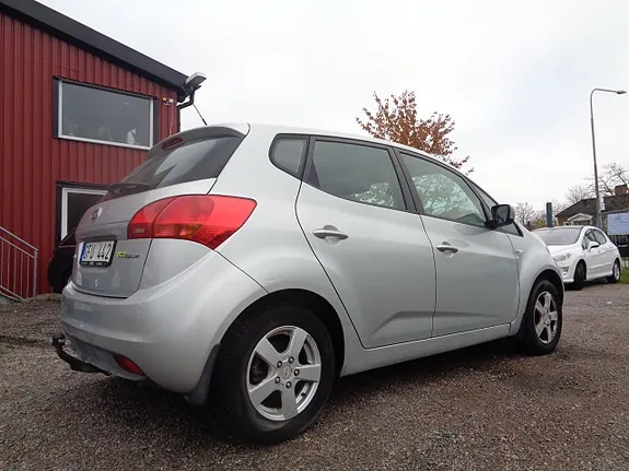 Kia Venga 2010 photo 5