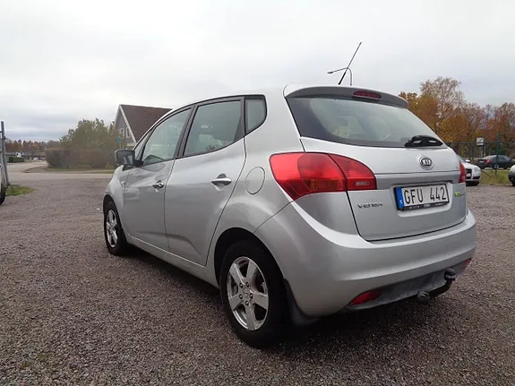 Kia Venga 2010 photo 3