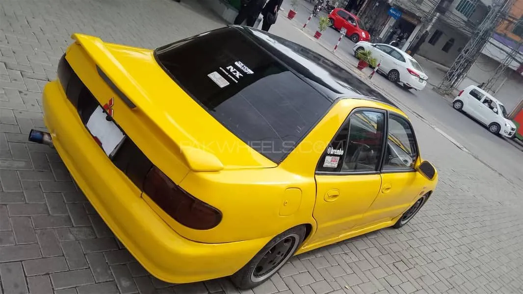 Mitsubishi Lancer