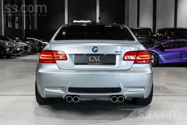 BMW M3 2010 photo 5