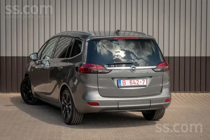 Opel Zafira 2016 photo 4