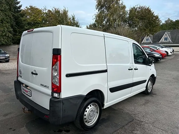 Toyota Proace 2015 photo 4