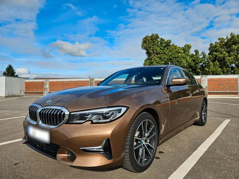 BMW 330I
