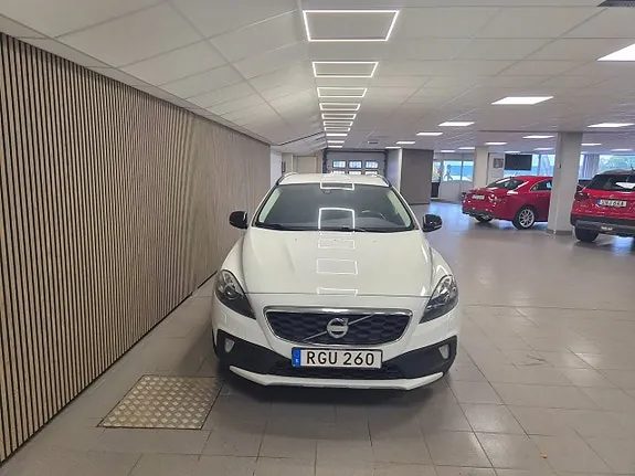 Volvo V40 Cross Country 2014 photo 2