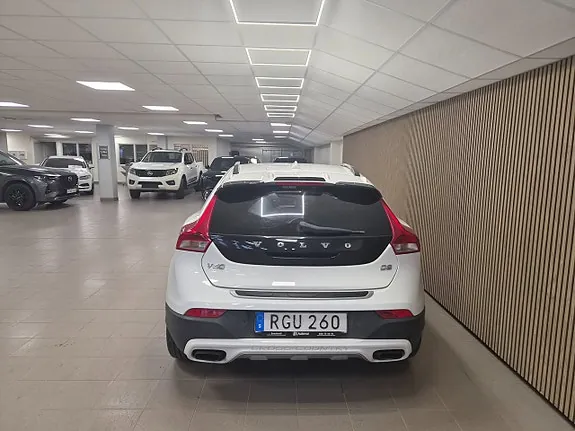 Volvo V40 Cross Country 2014 photo 5