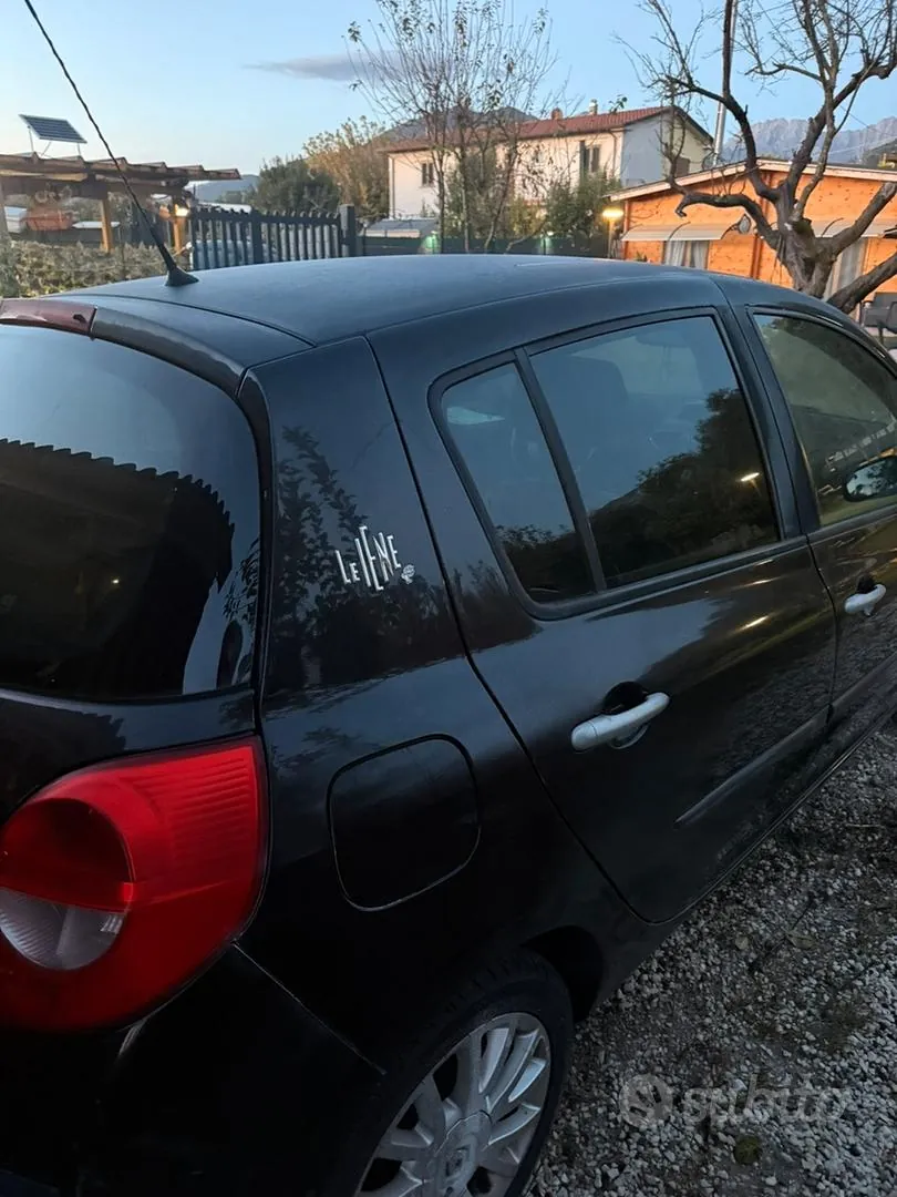 Renault Clio 2008 photo 3
