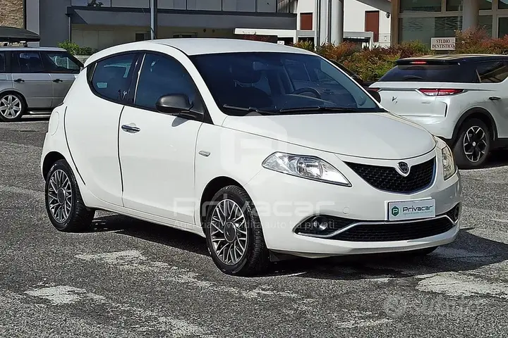 Lancia Ypsilon 2017 photo 3